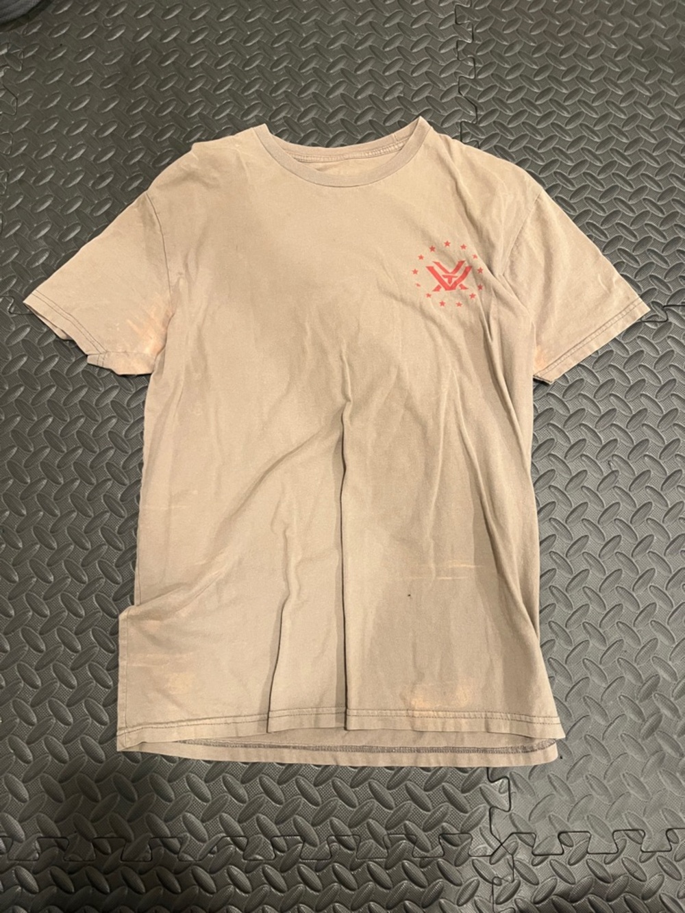 Beige Vortex tee
